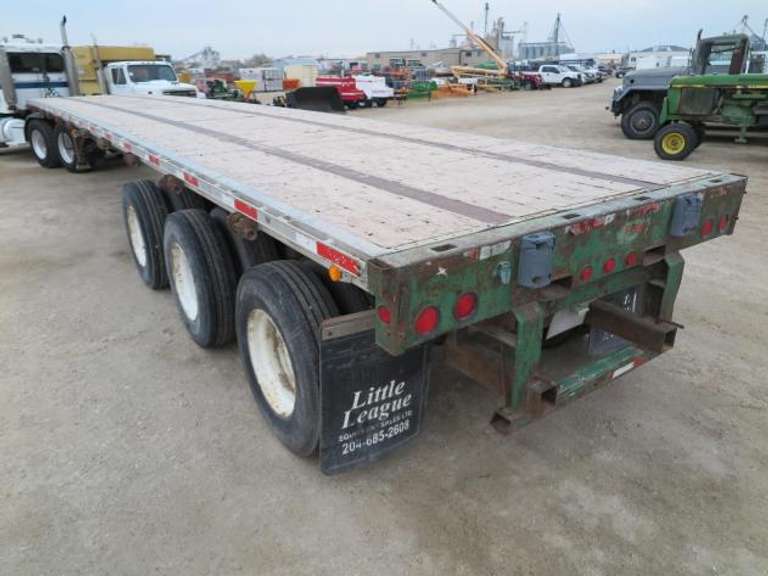 2000 Lode King • 48' x 102" Flatbed Trailer