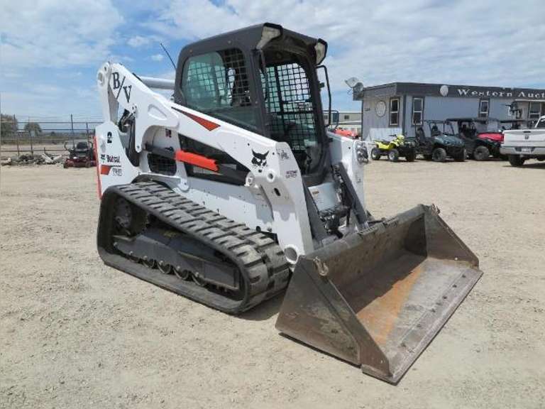 2017 Bobcat T740 Track Skidsteer