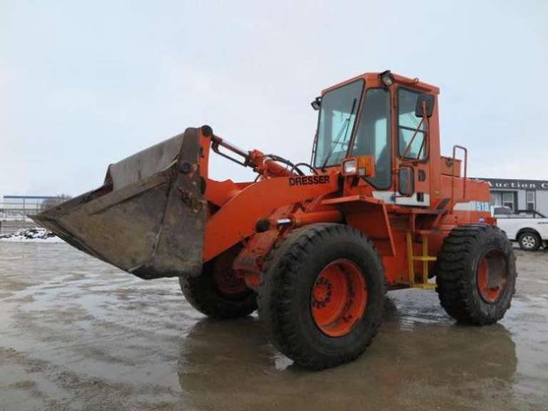 1995 Komatsu/Dresser 518 • 4WD Articulating Wheel Loader