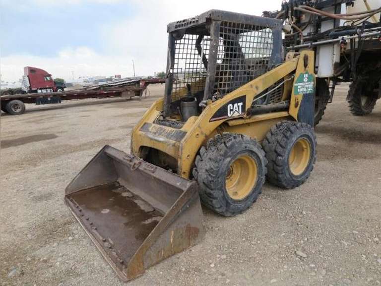 Cat 226 • Skidsteer