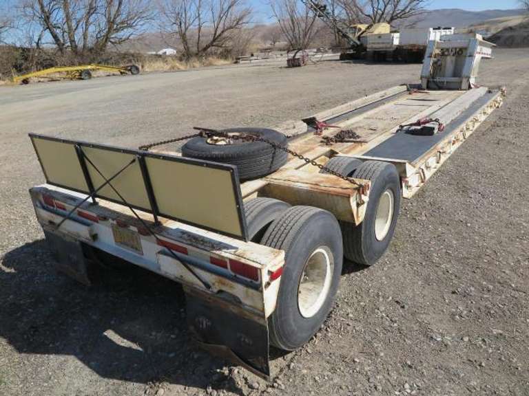 1977 Hyster CRG35TD • 40' RGN Trailer