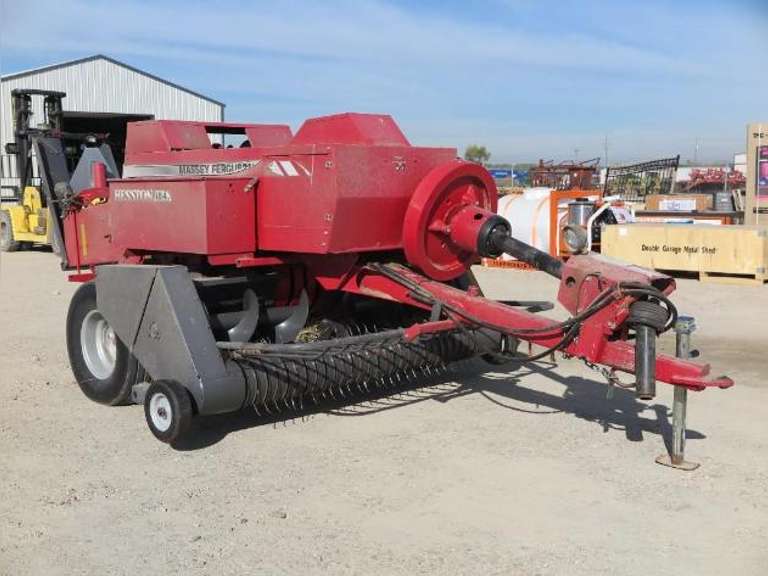 Massey Ferguson 1841 • 16" x 18"  Inline Hay Baler