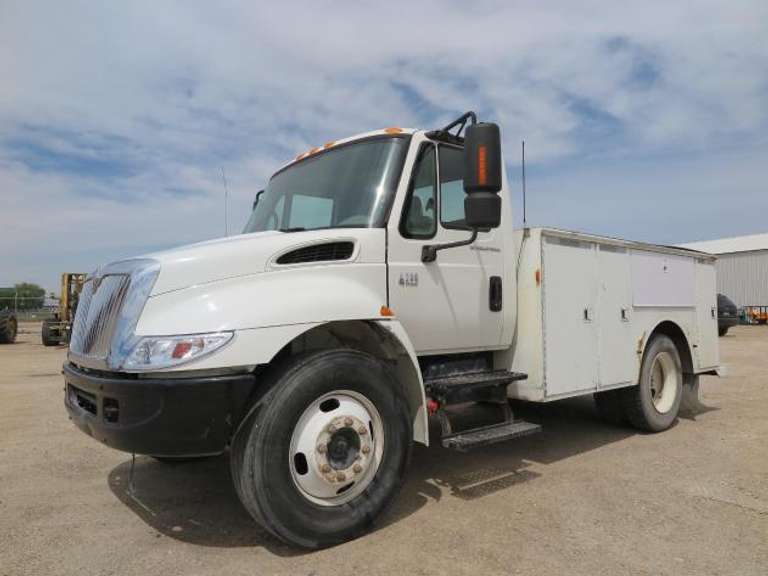 2006 International 4200 • Service Truck - Title in Transit