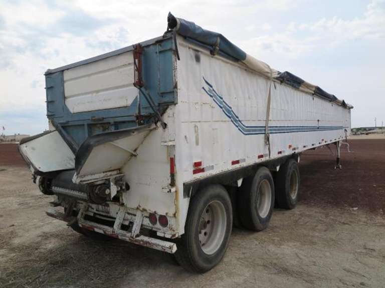 1997 Spudnik • 48' Self Unloading Belt Trailer