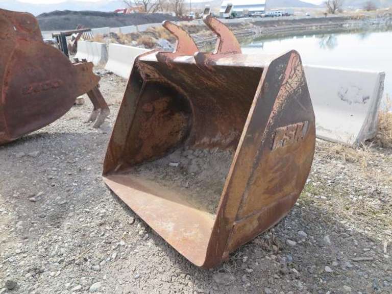 PSM • 59" Bucket