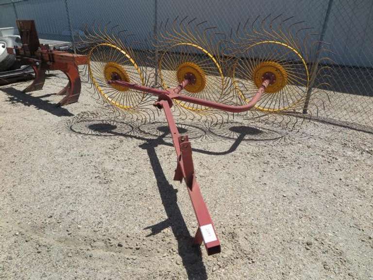 General's Rake General RP-3 • 3-Wheel 3PT Hay Rake - Armstrong Western LLC