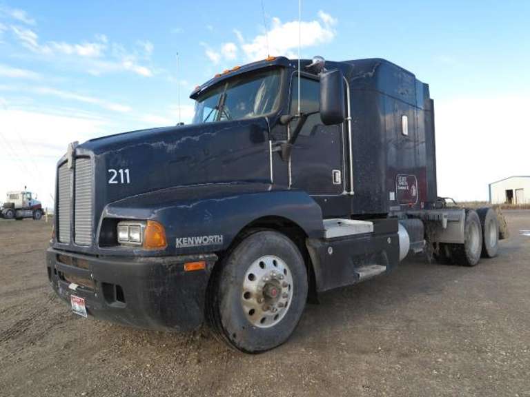 1996 Kenworth • Conventional Sleeper Semi