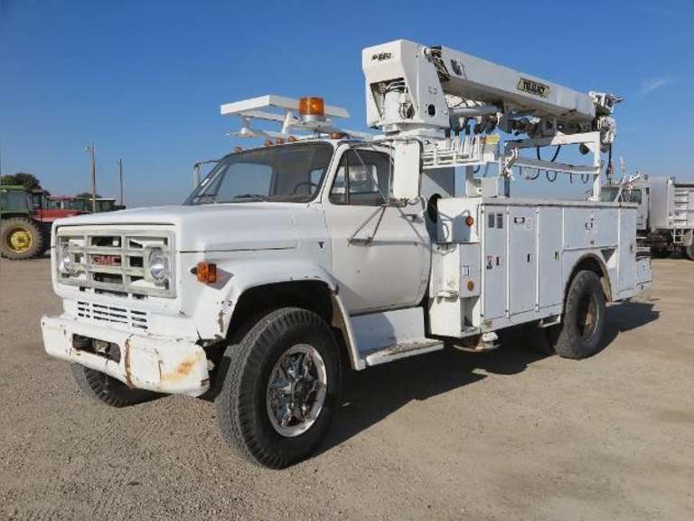 1990 GMC Digger Derrick Truck