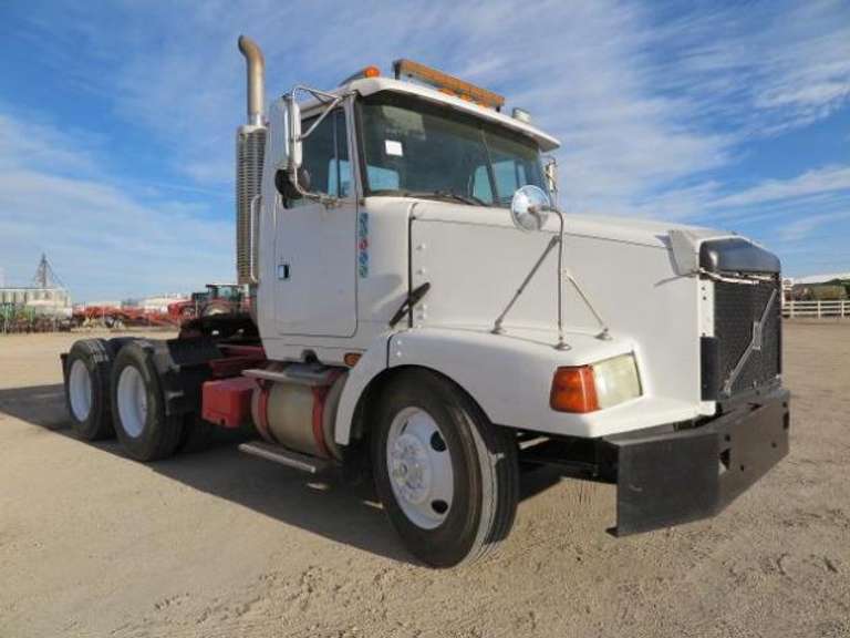 1997 Volvo • Conventional Semi