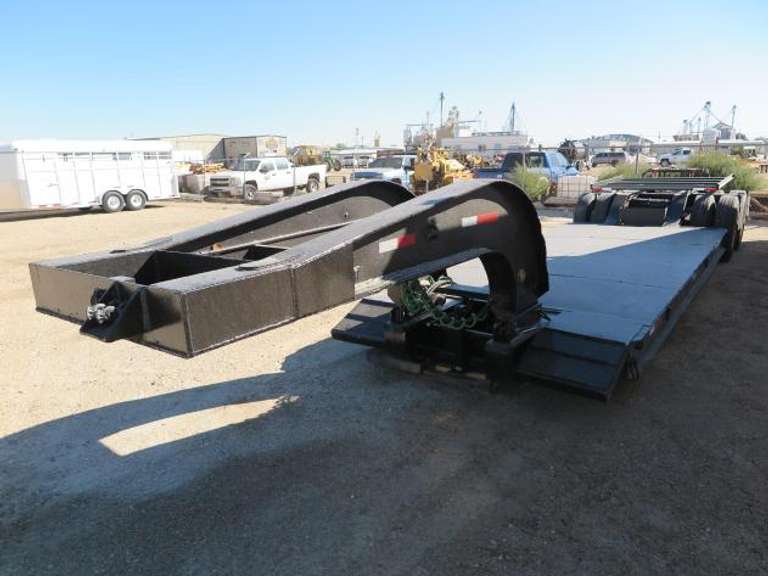 1945 SPCN • 39' RGN Trailer