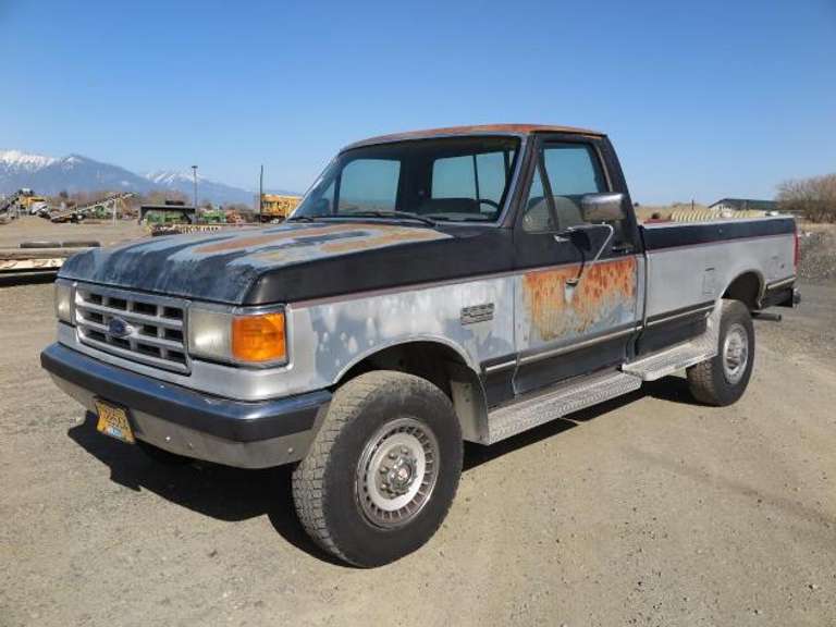 1988 Ford F-250 • 4x4 Pickup
