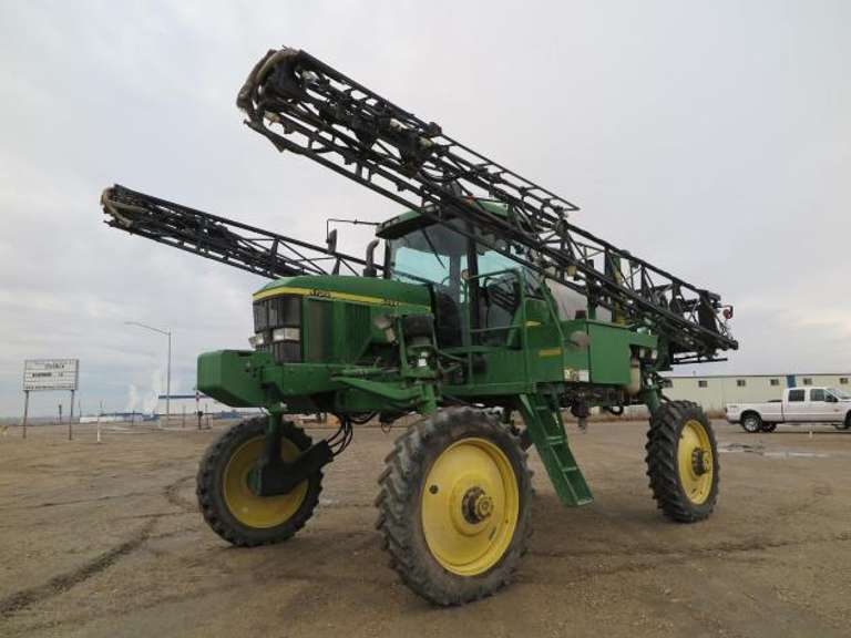 John Deere 4700 • 4WD Self Propelled Sprayer • JUST ARRIVED 11/11
