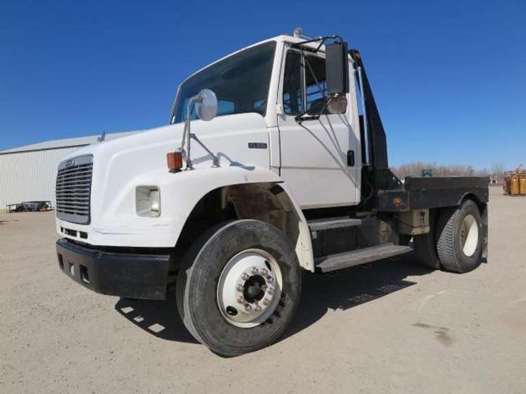 2002 Freightliner FL106 • With 9.5' Steel Flatbed • Just Arrived 3/11