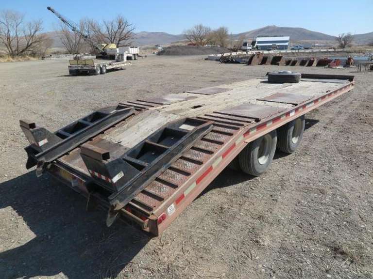 1990 Trail King TK40-2400 • 24' Equipment Trailer
