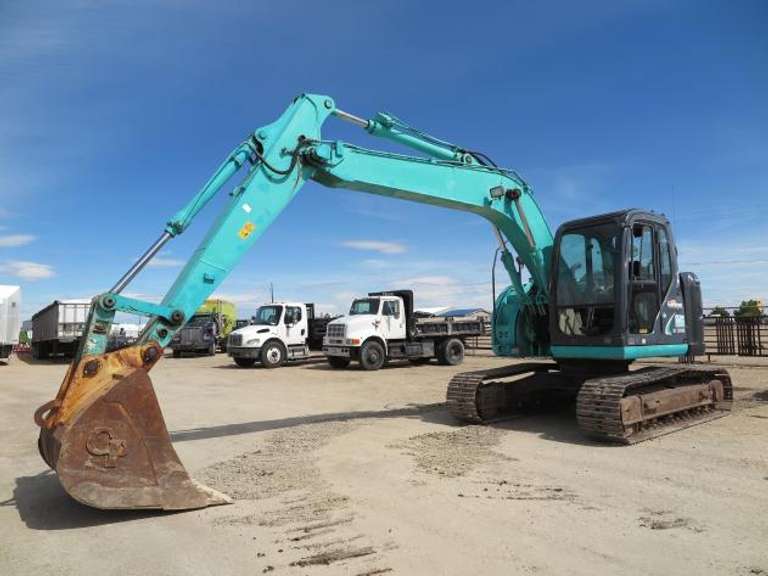 2009 Kobelco SK135SR-2 • Excavator