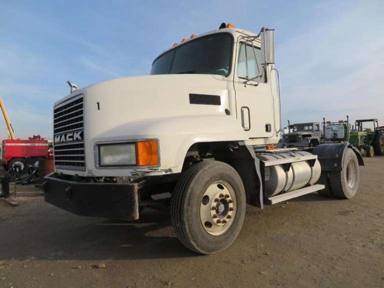 2003 Mack • Conventional Day Cab Semi • JUST ARRIVED 11/12