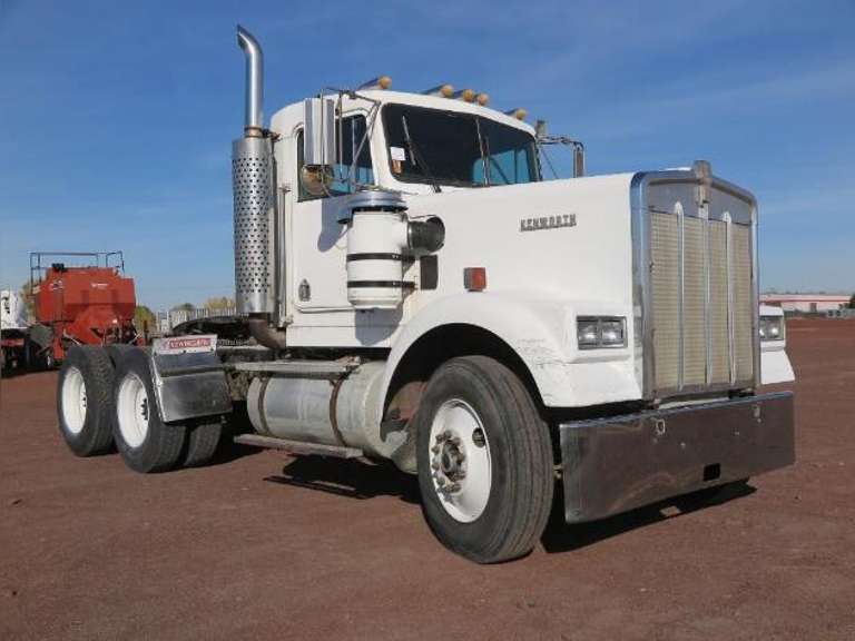 1986 Kenworth W900 - Conventional Semi