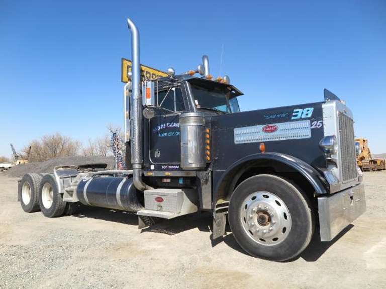 1987 Peterbilt 379 • Conventional Day Cab Semi