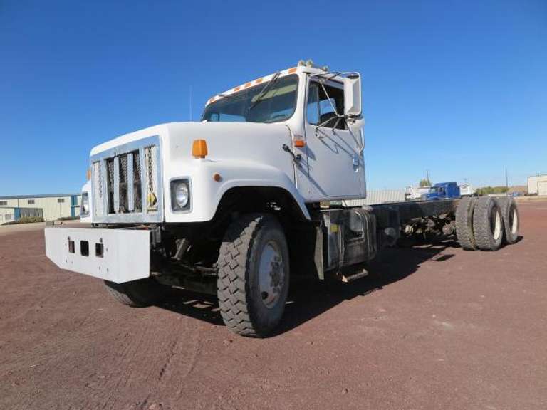 1995 International 2574 • Cab & Chassis