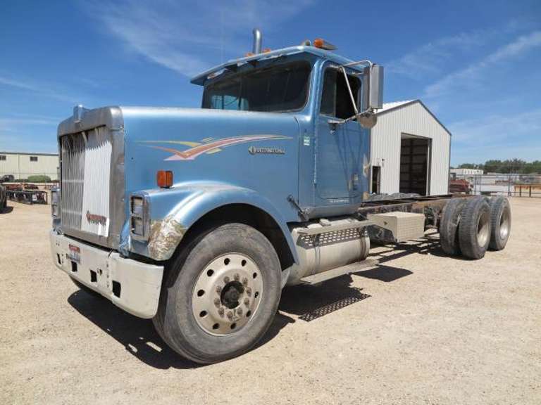 1992 International 9300 • Cab & Chassis