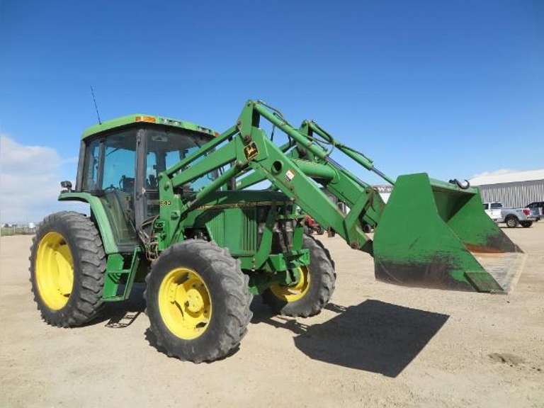 1997 John Deere 6200 - 89HP MFWD Tractor