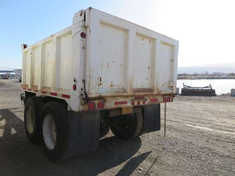 1990 Hilbilt • 12' Pup Dump Trailer