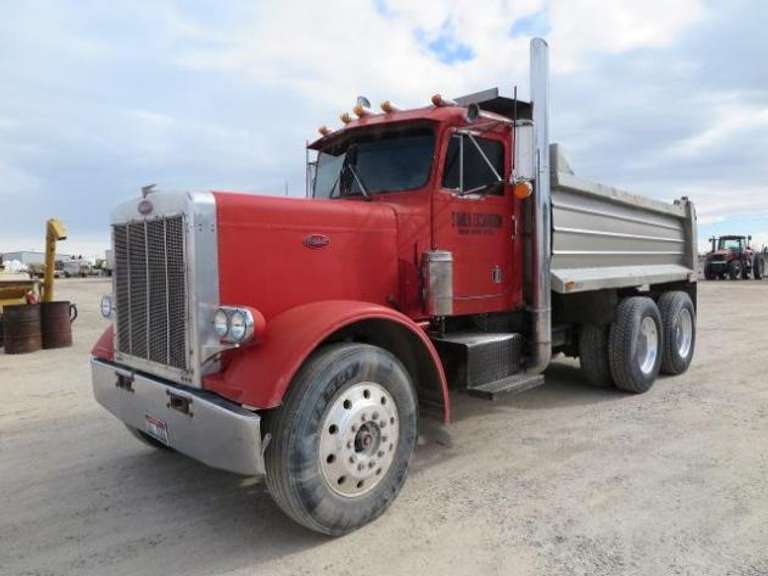 1973 Peterbilt 359 • Dump Truck - Title in Transit