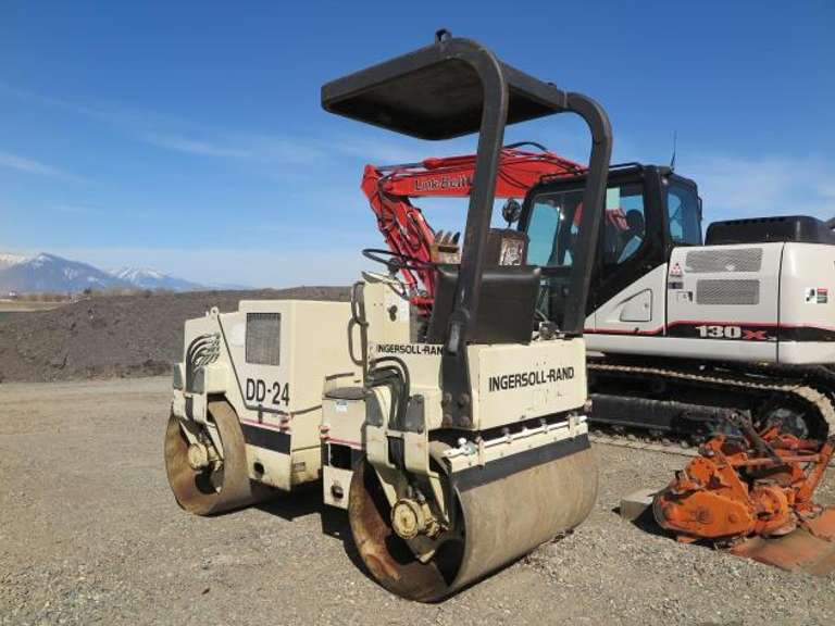 1994 Ingersoll-Rand DD-24 • 47" Vibratory Smooth Drum Roller