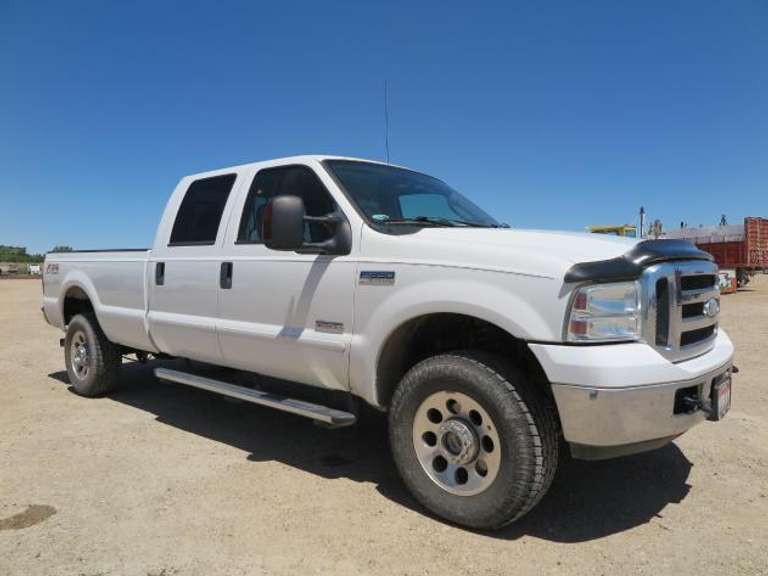 2006 Ford F-350 • 4x4 Pickup