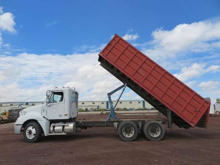 2004 Freightliner Colombia  with 20' Bed & Hoist