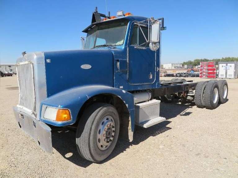1995 Peterbilt  • Conventional Day Cab