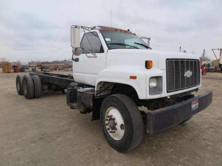 2001 Chevy • Cab & Chassis
