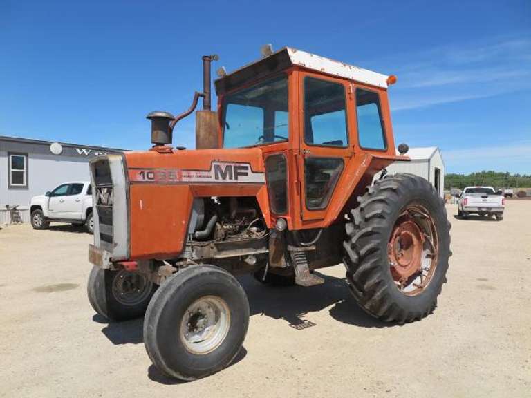 Massey Ferguson 1085 • 81HP Tractor