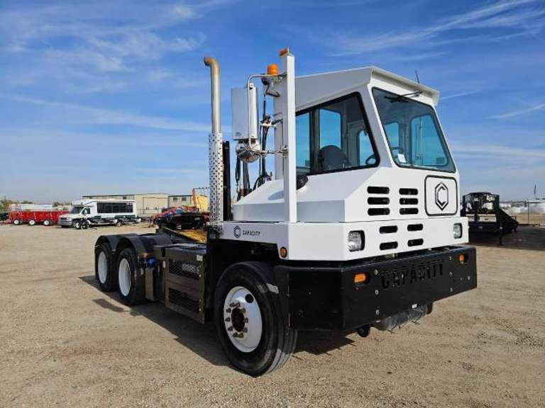 2014 Capacity Yard Spotter Truck