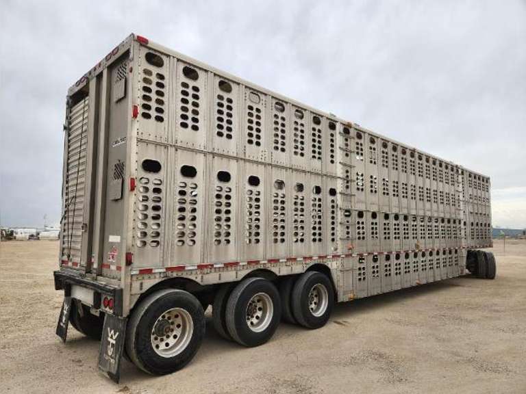 2011 Wilson 53' x 102" Aluminum Livestock Trailer