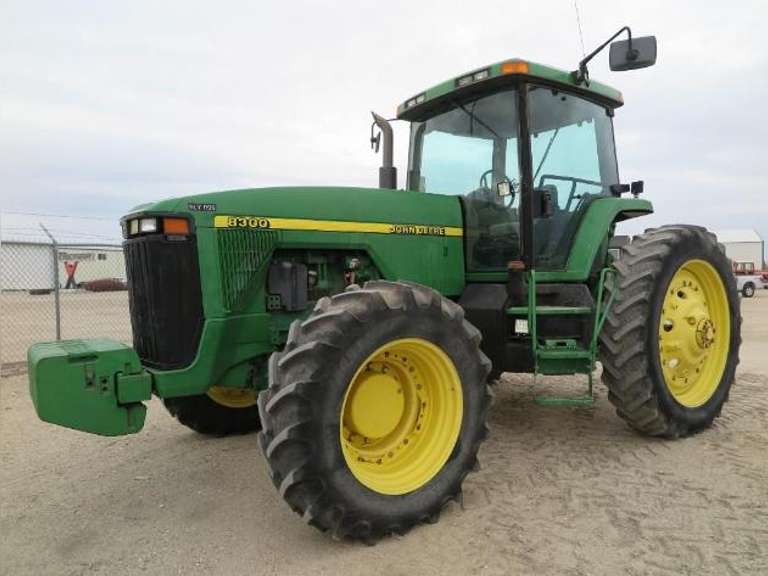John Deere  8300 - 200 HP MFWD Tractor