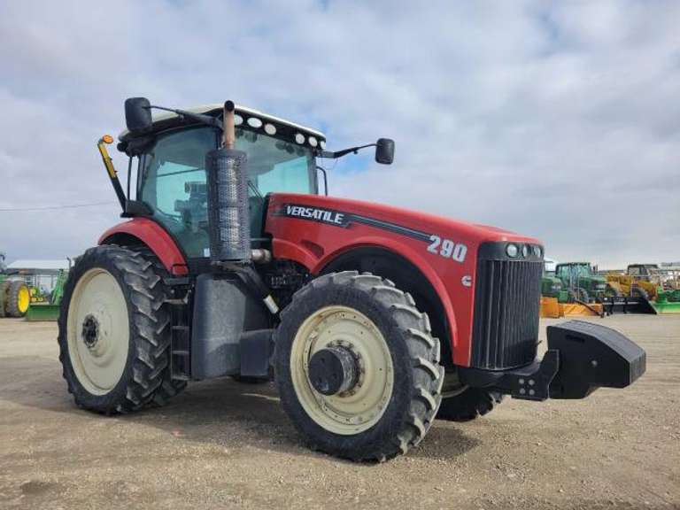 2014 Versatile 290 MFWD - 290 HP Tractor