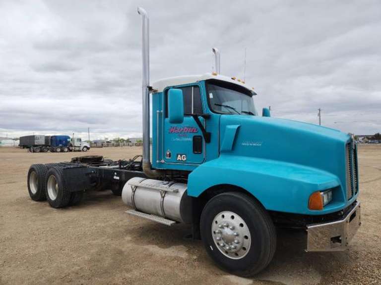 1996 Kenworth T600