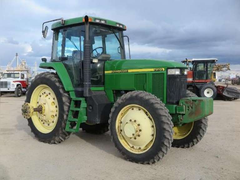 John Deere 7810 - 175HP MFWD Tractor