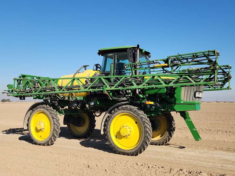 2011 John Deere 4630 4WD Self Propelled Sprayer