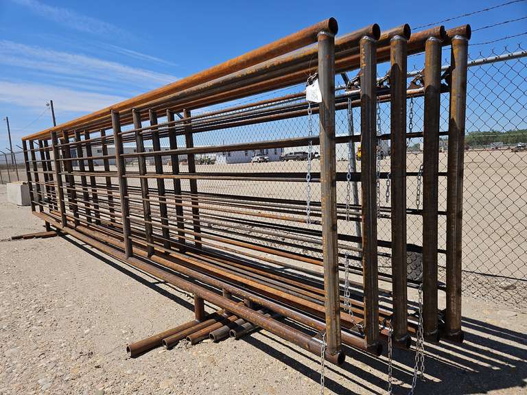 (5) 24’ Heavy Duty Livestock Panels- Style 1