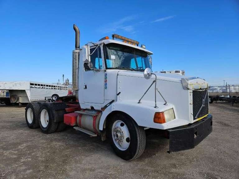 1997 Volvo Conventional Day Cab
