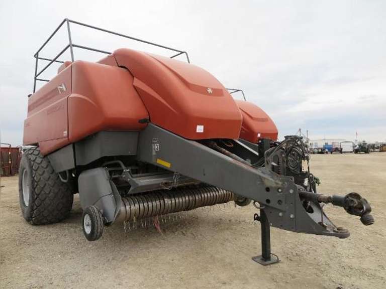 Massey Ferguson  2190 4'x4" Baler