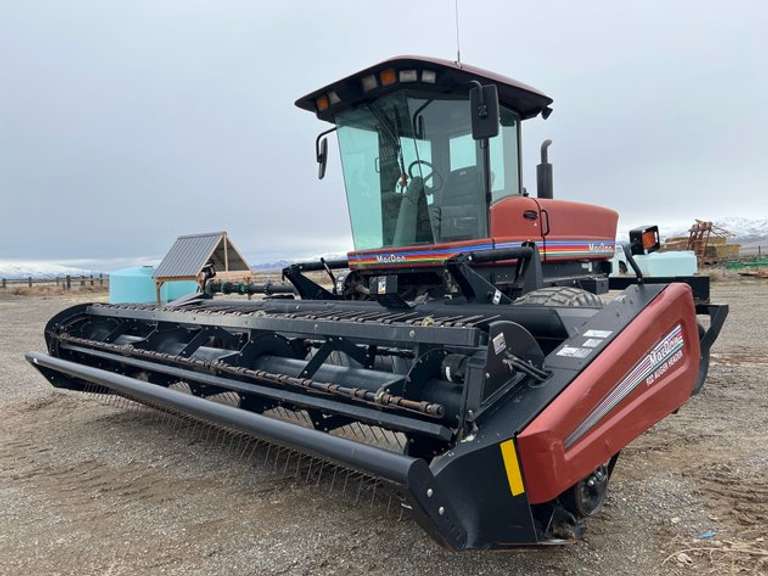 2003 MacDon 9352 Turbo Self Propelled Windrower