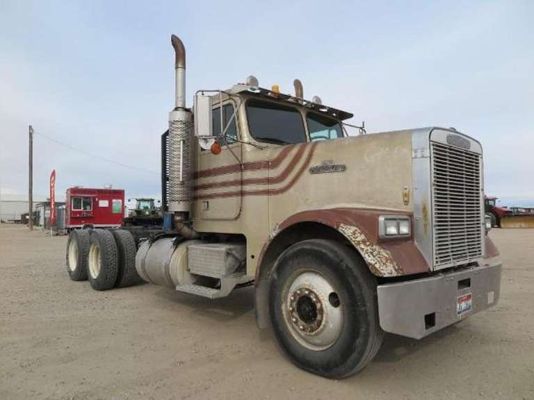 1986 Freightliner • Conventional  Day  Cab