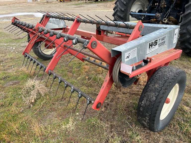 H&S 7’ Hay Tedder