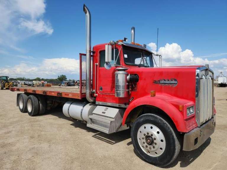 1989 Kenworth W900
