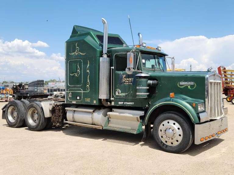 1984 Kenworth W900