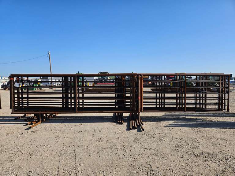 (1) 14’ Heavy Duty Livestock Panel w/ 10’ Gate- Style 2