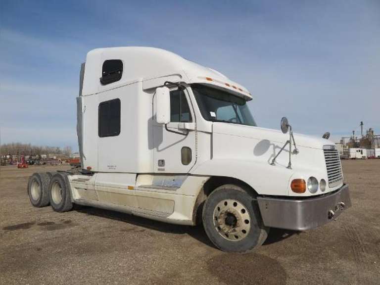 2000 Freightliner Century Class